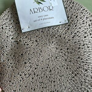 Beautifully Designed Placemats - set of 4 (NWT)